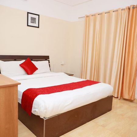 Hotel Tayas Trippapur Ngoại thất bức ảnh