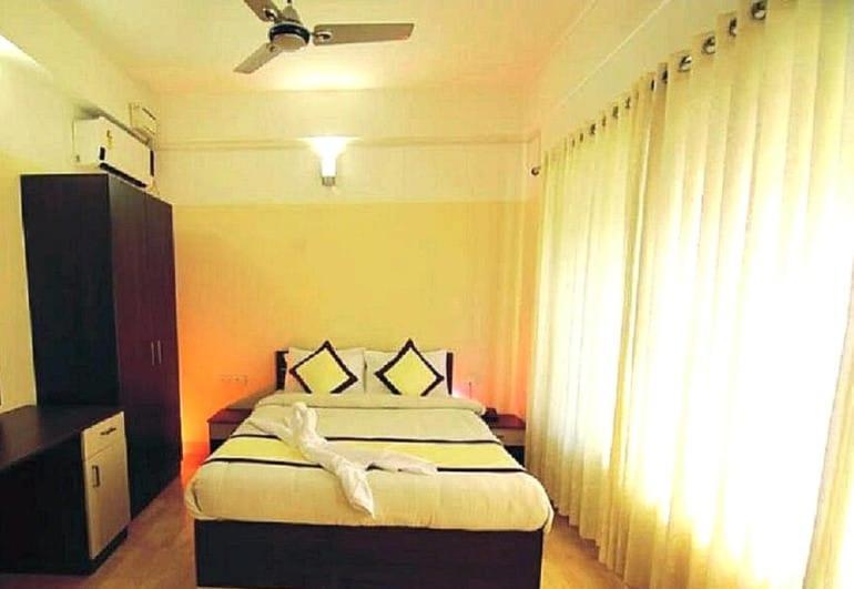 Hotel Tayas Trippapur Ngoại thất bức ảnh