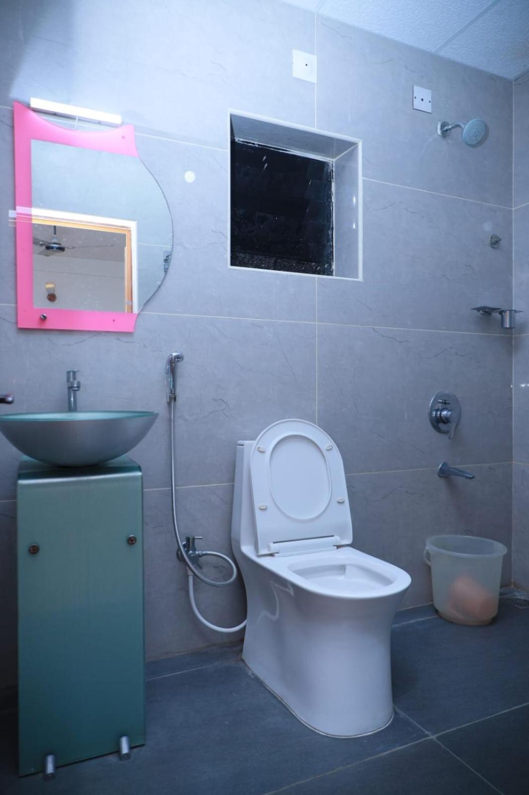 Hotel Tayas Trippapur Ngoại thất bức ảnh